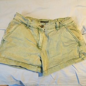 🌿4$ with a bundle🌿Green shorts
